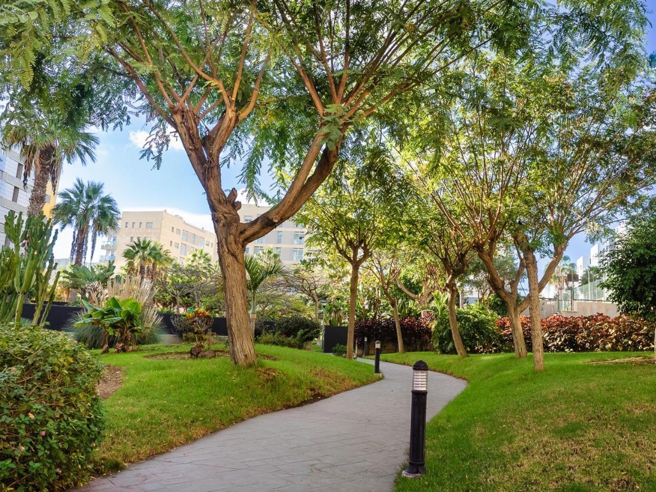 Apartment Abora Garden With Terrace, Pool, Extensive Gardens And Free Parking Las Palmas de Gran Canaria Exterior photo
